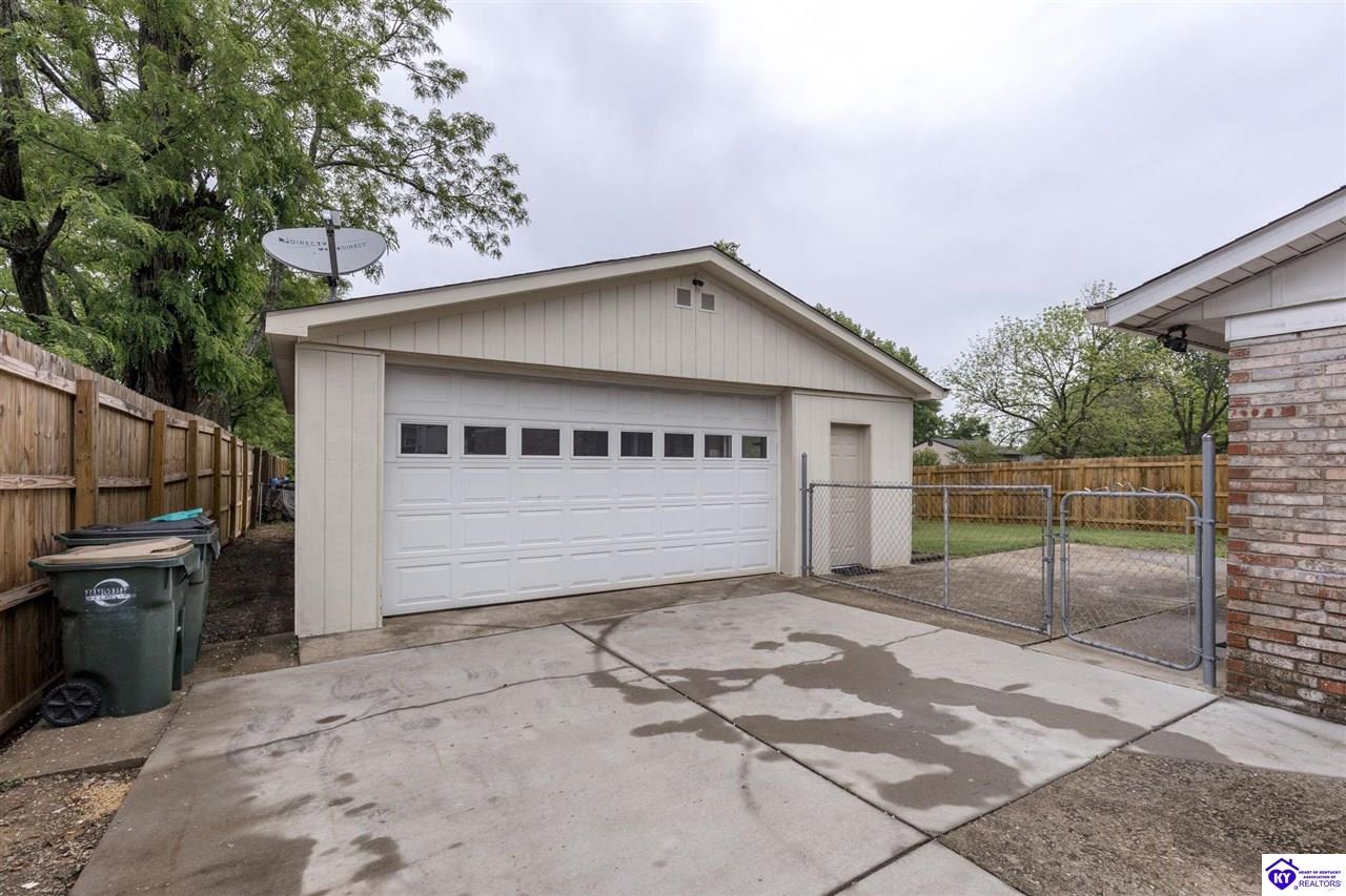 9801 Chambers Court