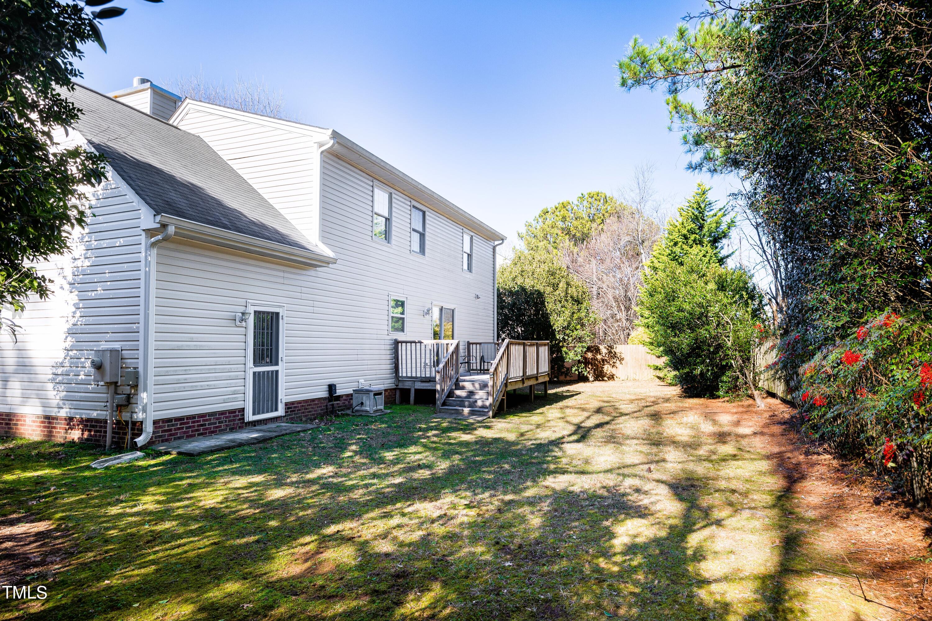 2109 Cedarbluff Court