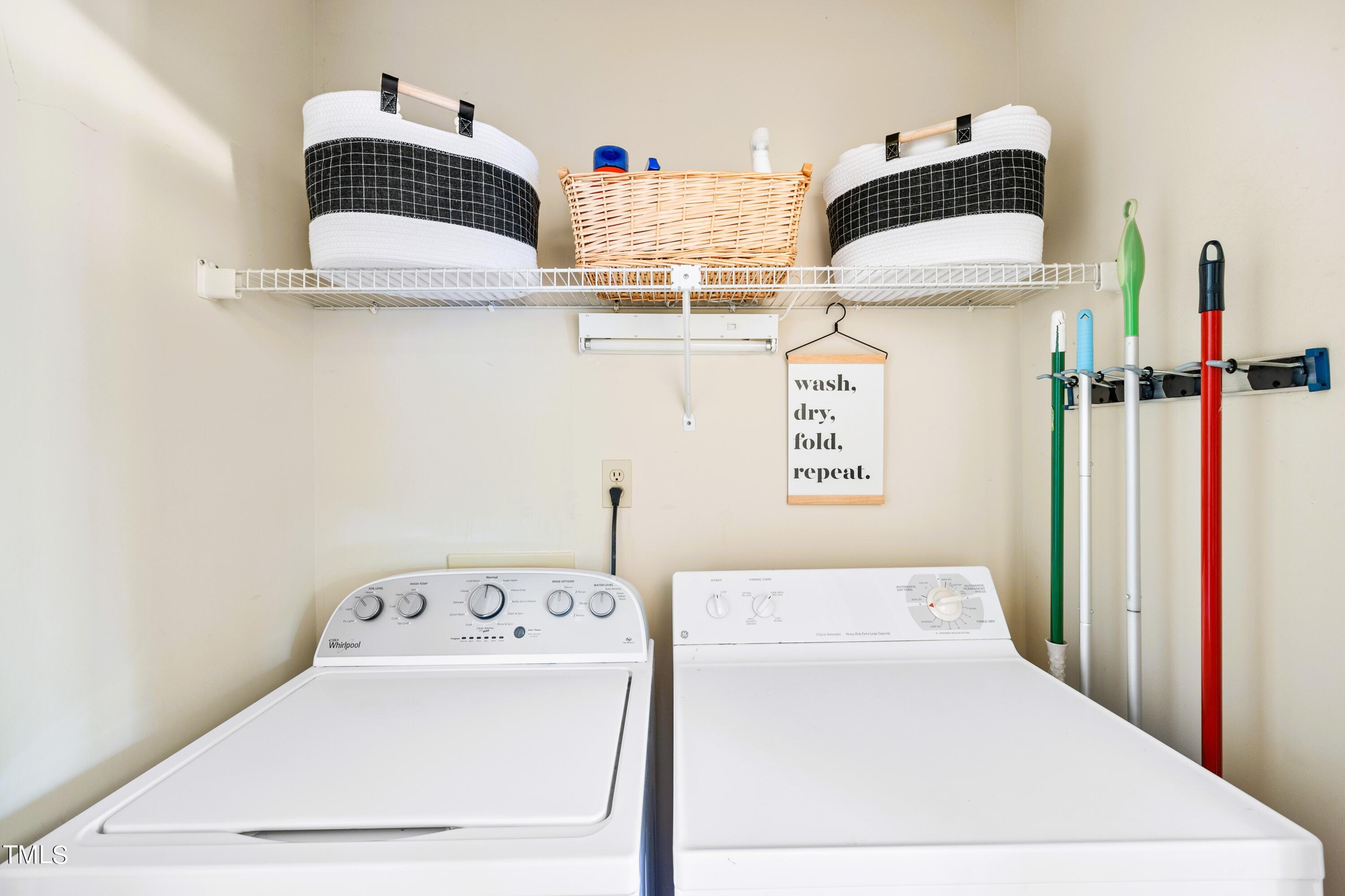 2109 Cedarbluff Court