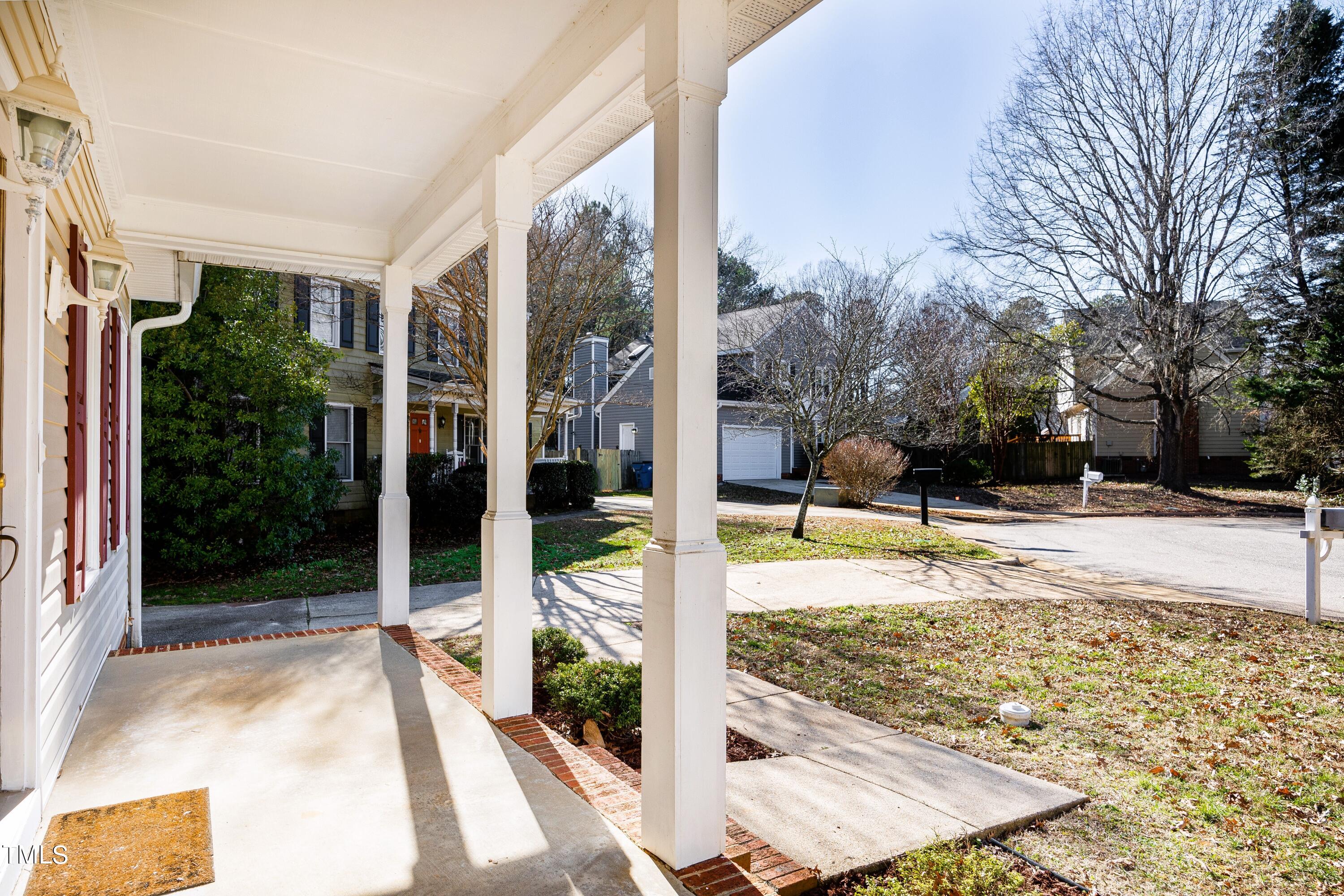 2109 Cedarbluff Court