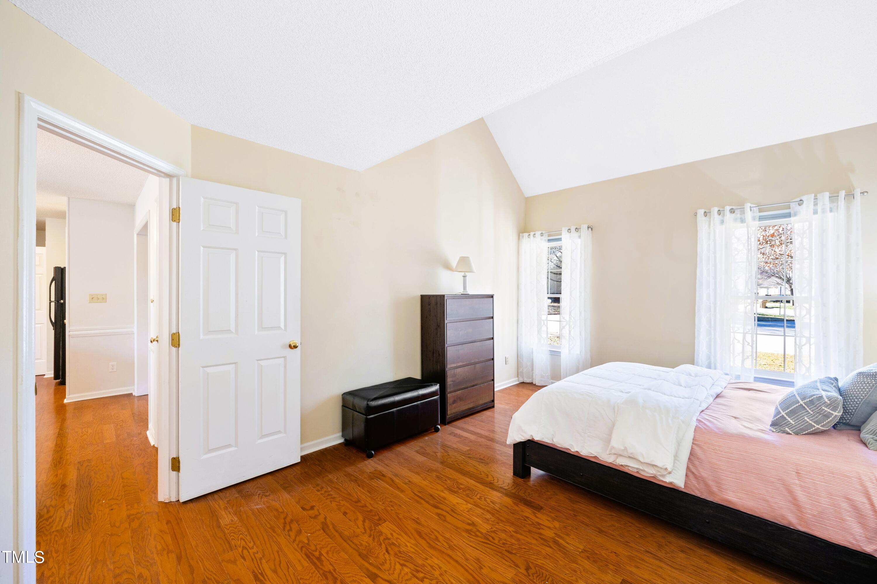 2109 Cedarbluff Court