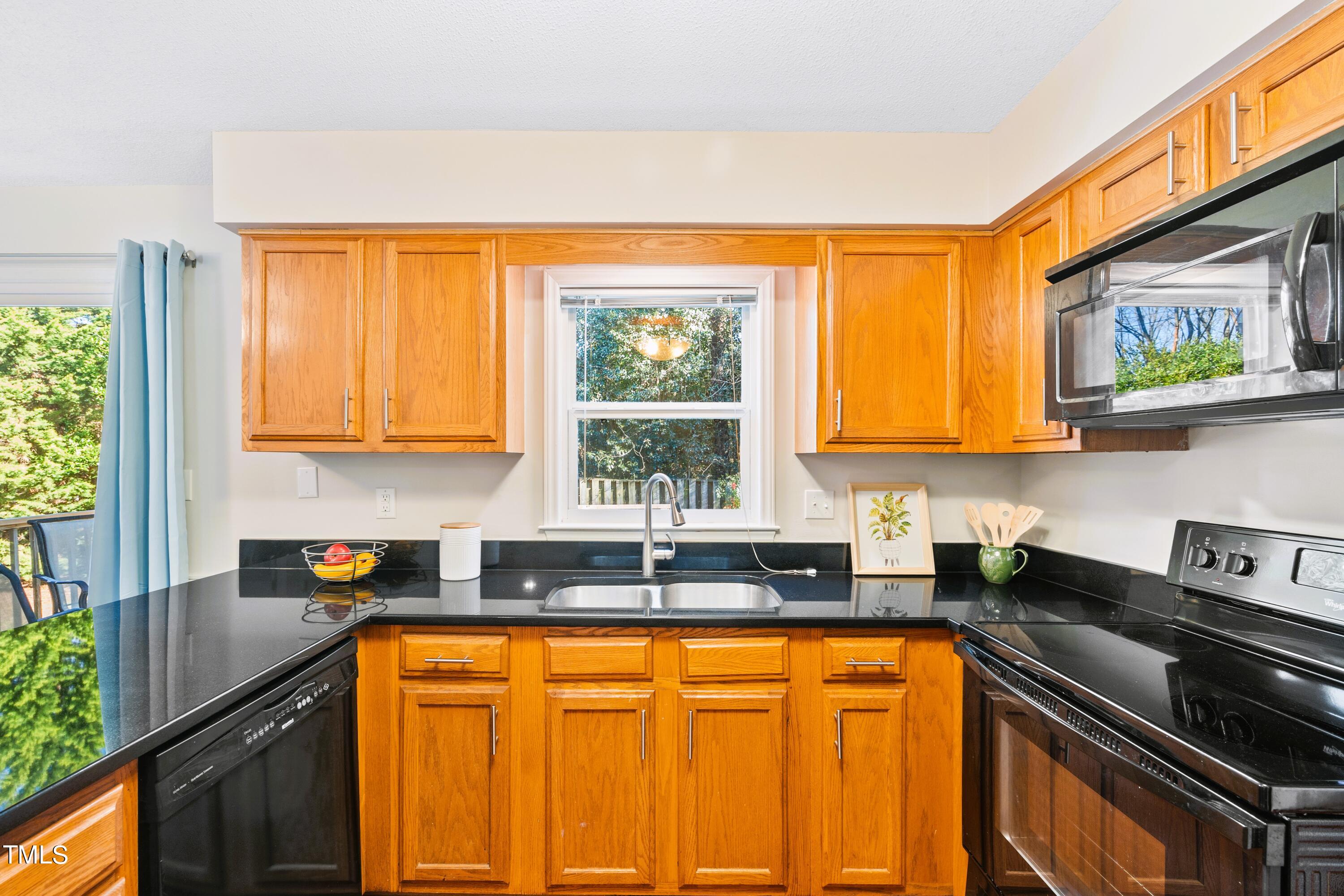 2109 Cedarbluff Court