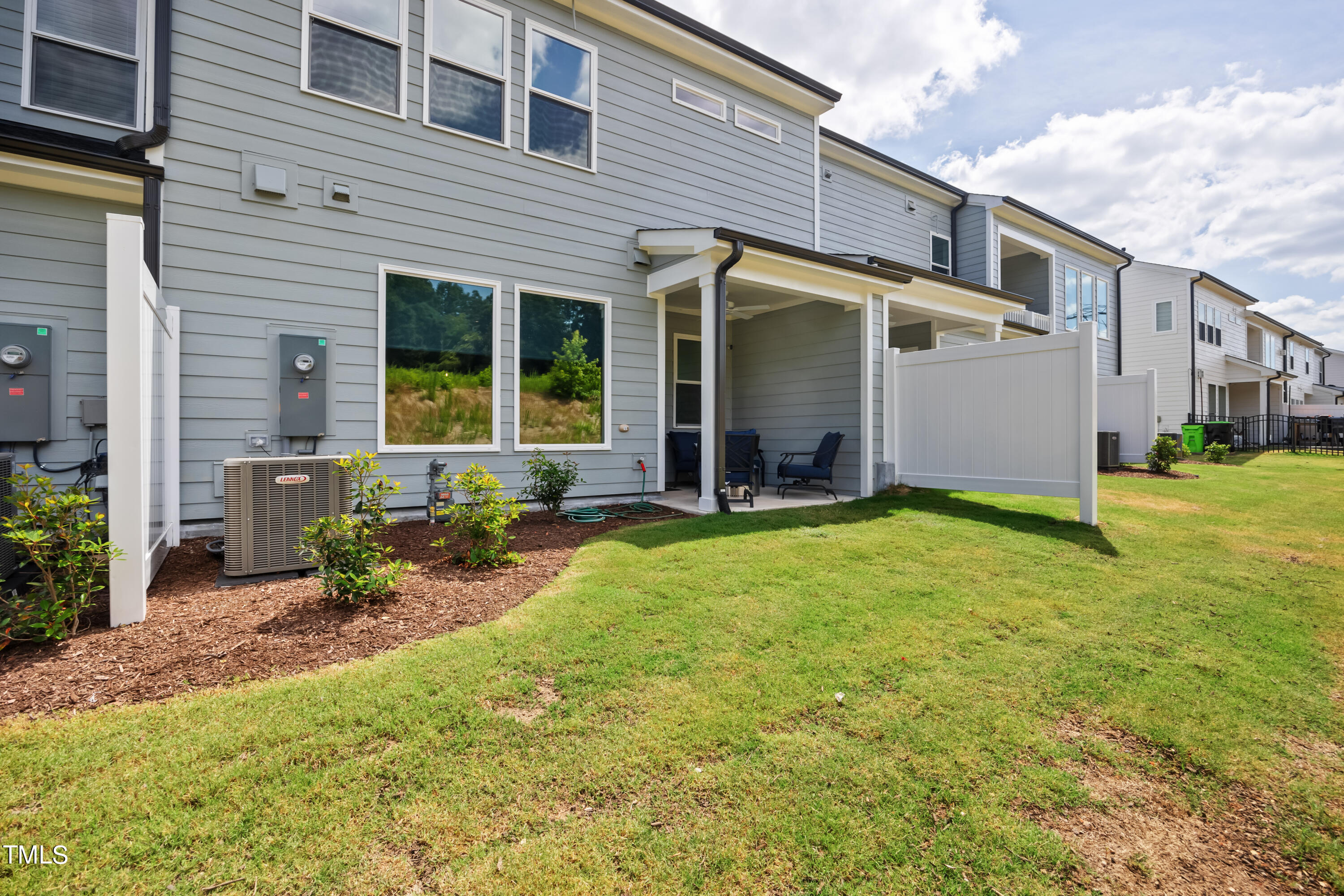 110 Deardom Way