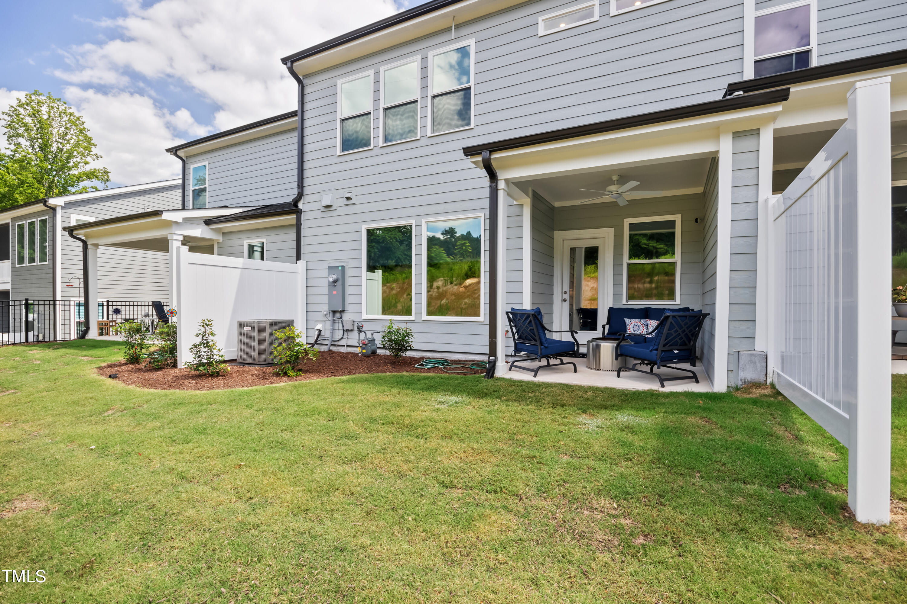 110 Deardom Way