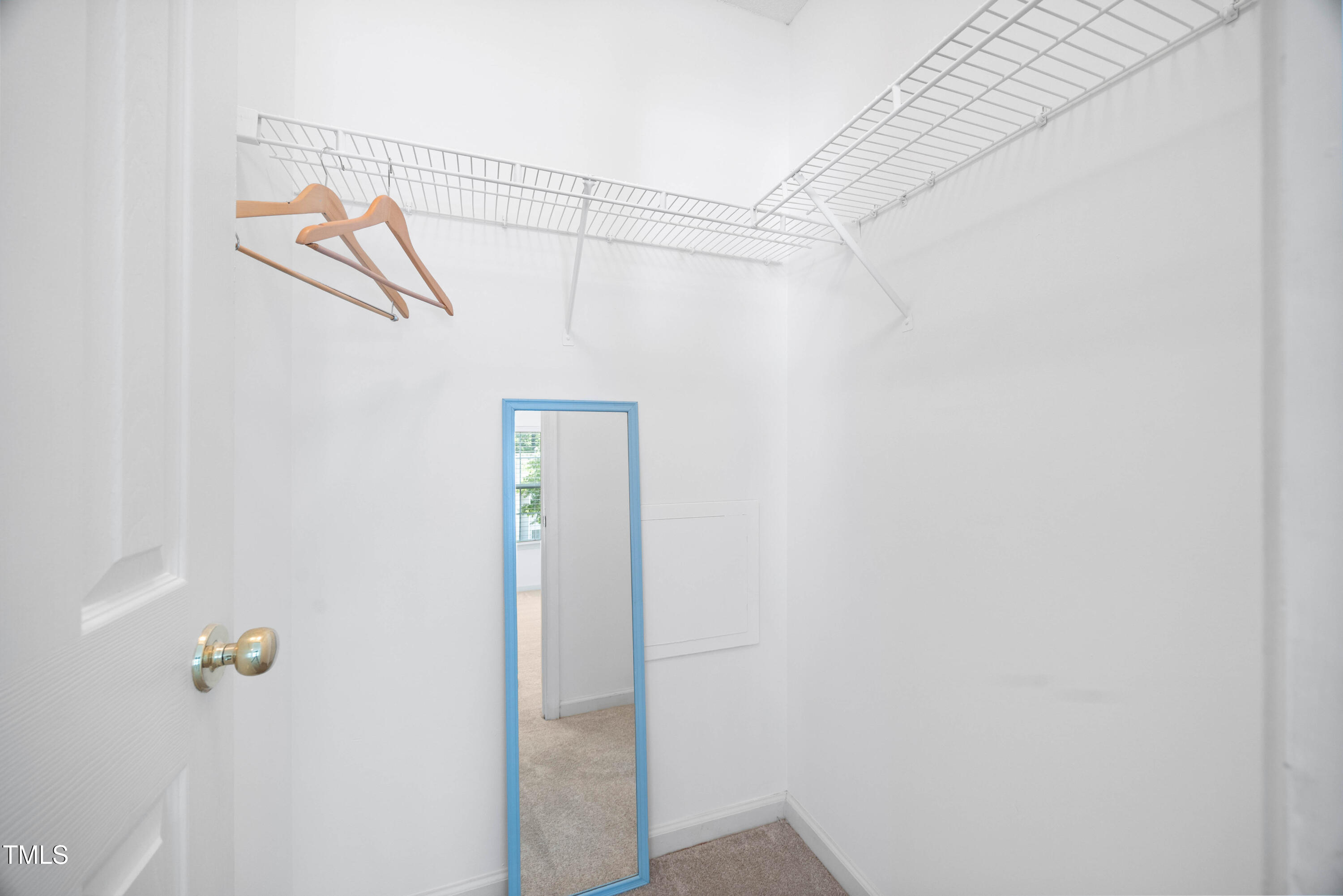 102 Climbing Ivy Court