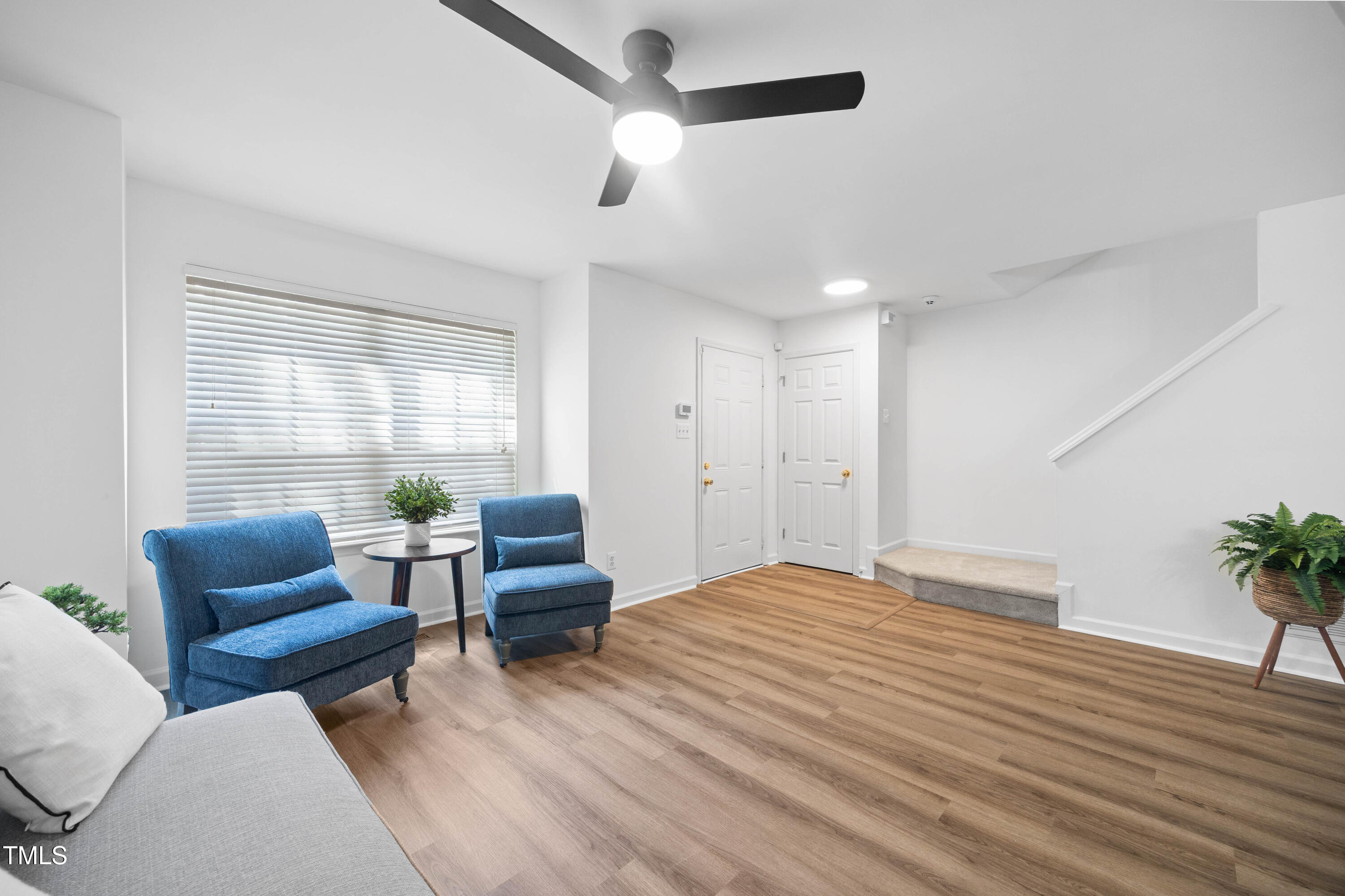 102 Climbing Ivy Court