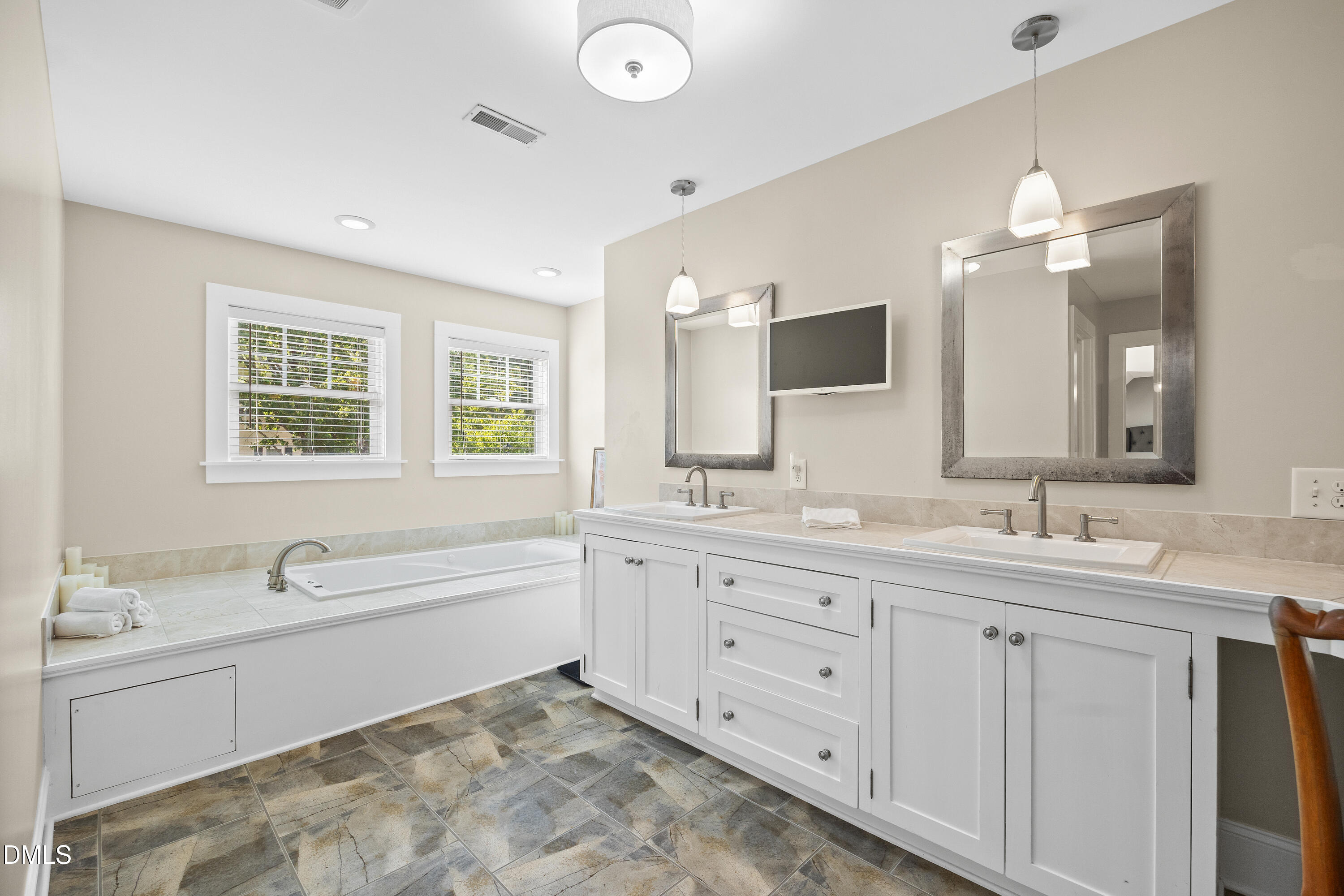 1206 Whiston Drive