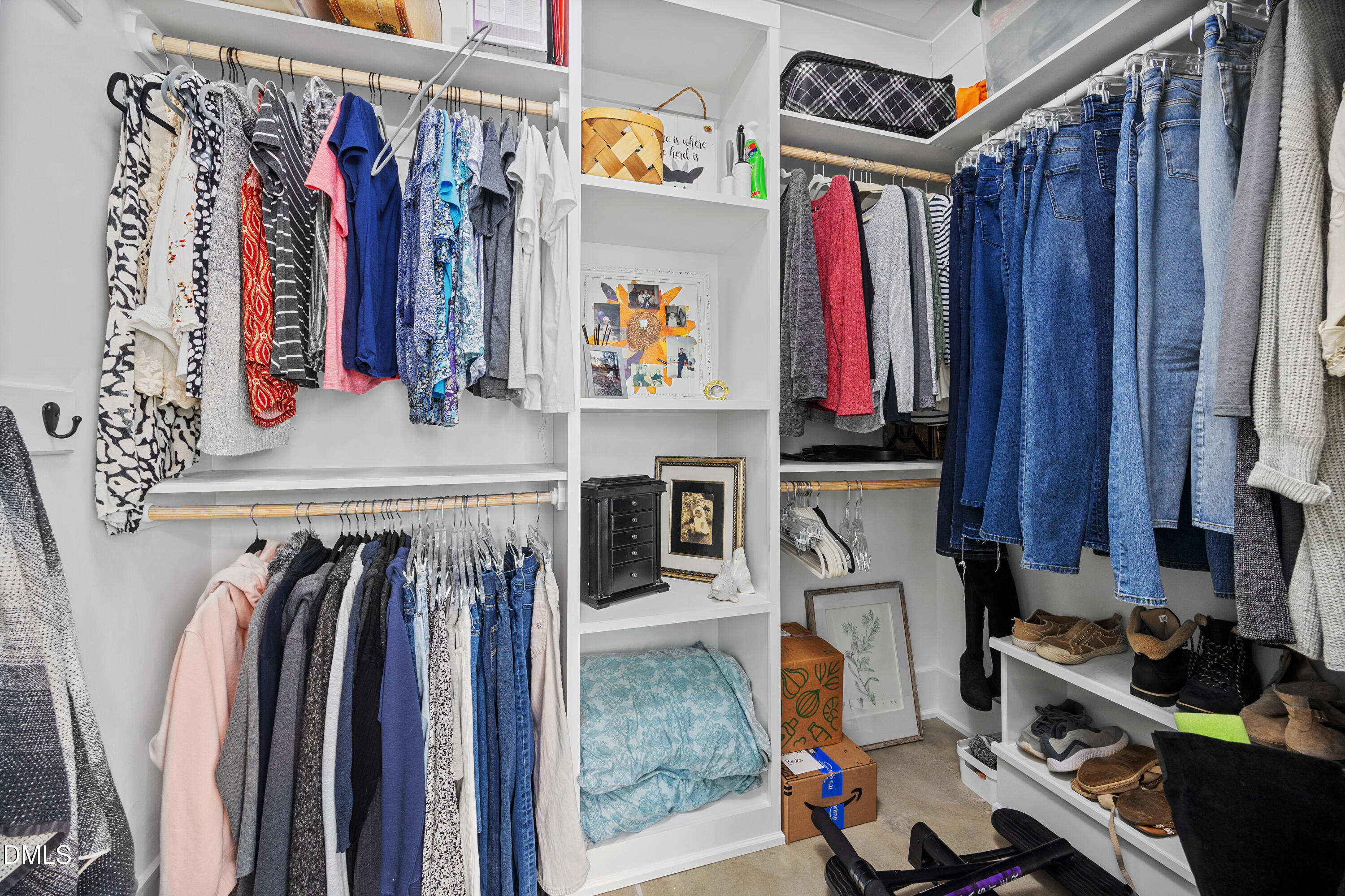 6021 Bakers Acres Lane