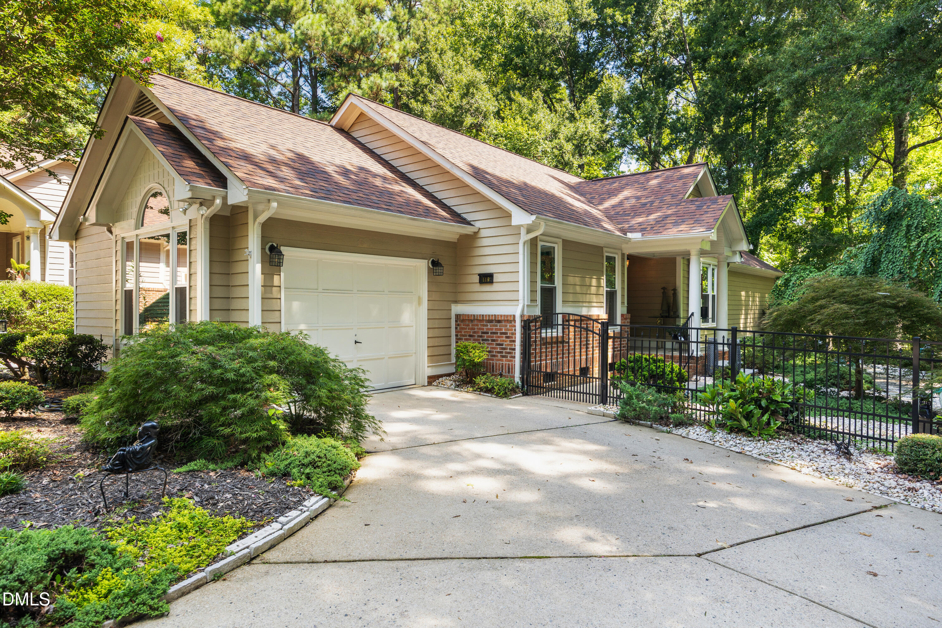 119 Hanover Place