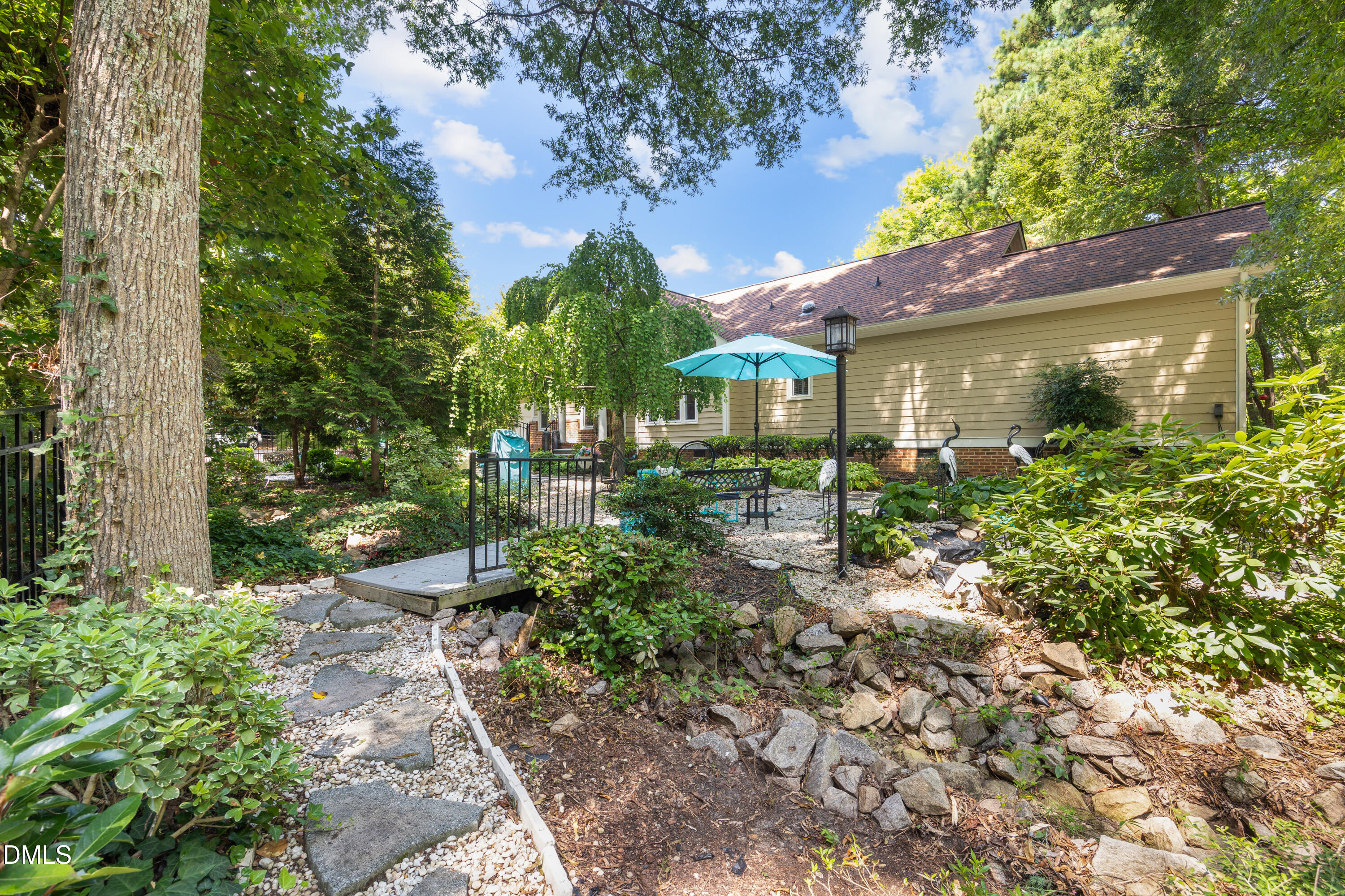 119 Hanover Place