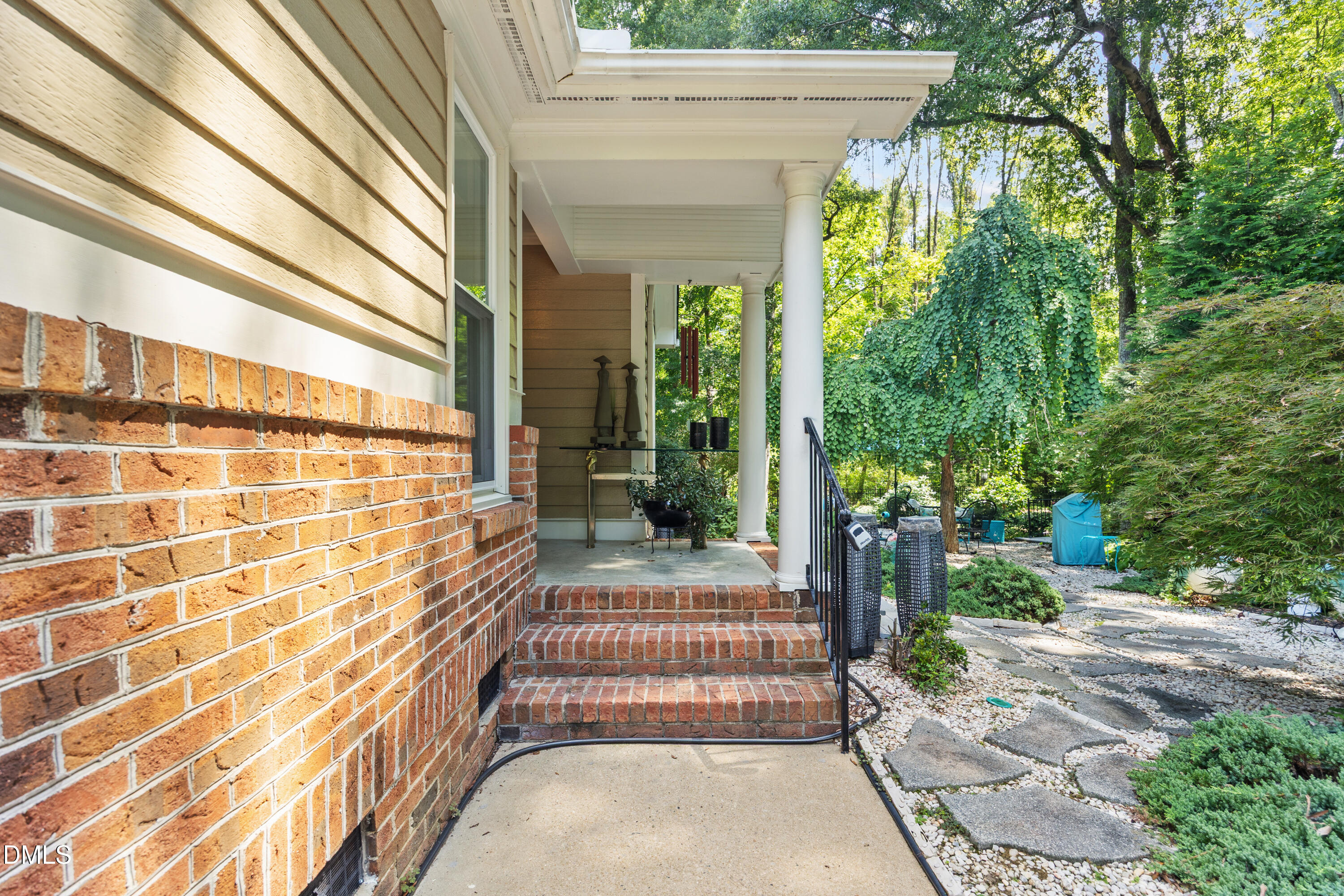 119 Hanover Place