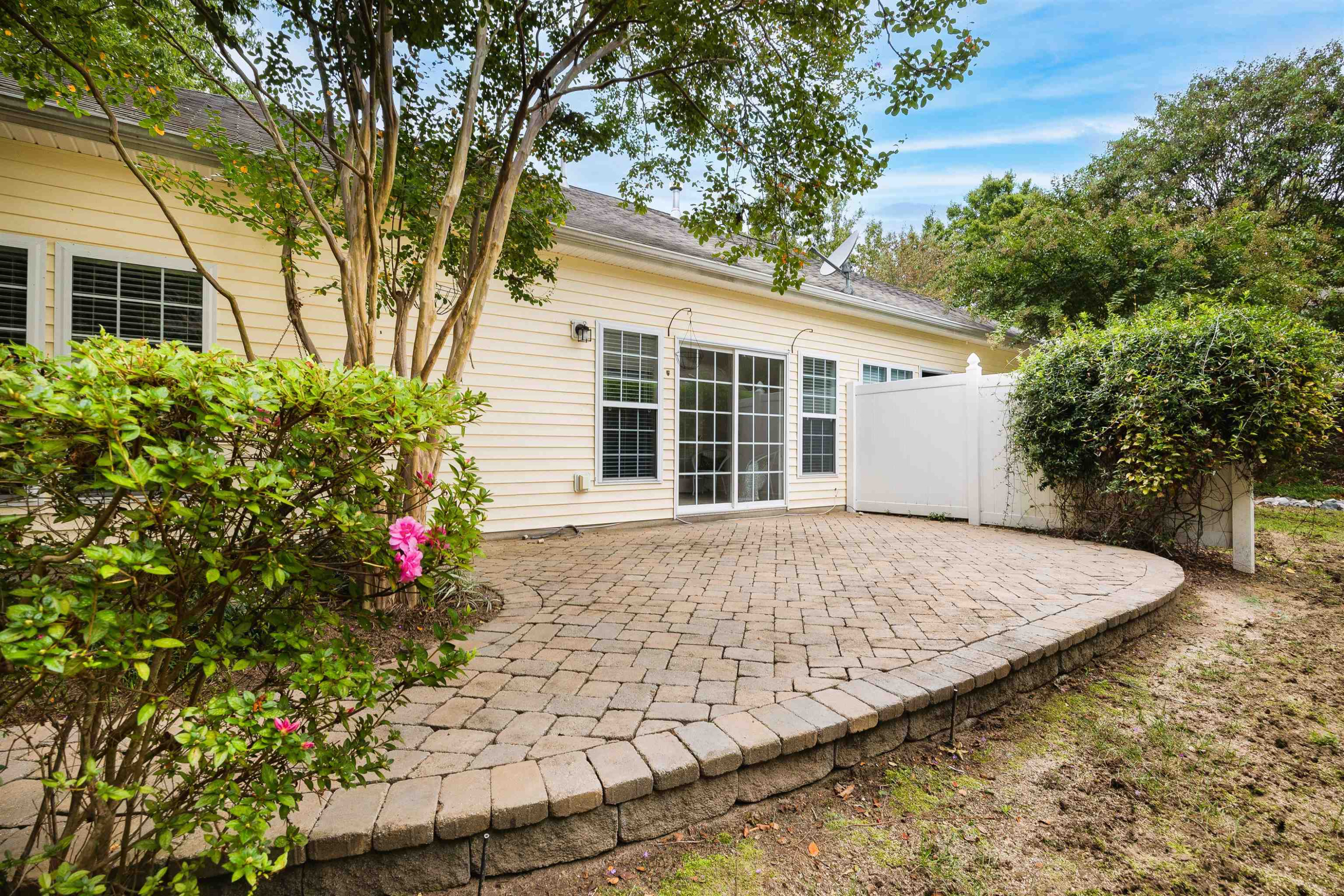 2512 Bent Green Street