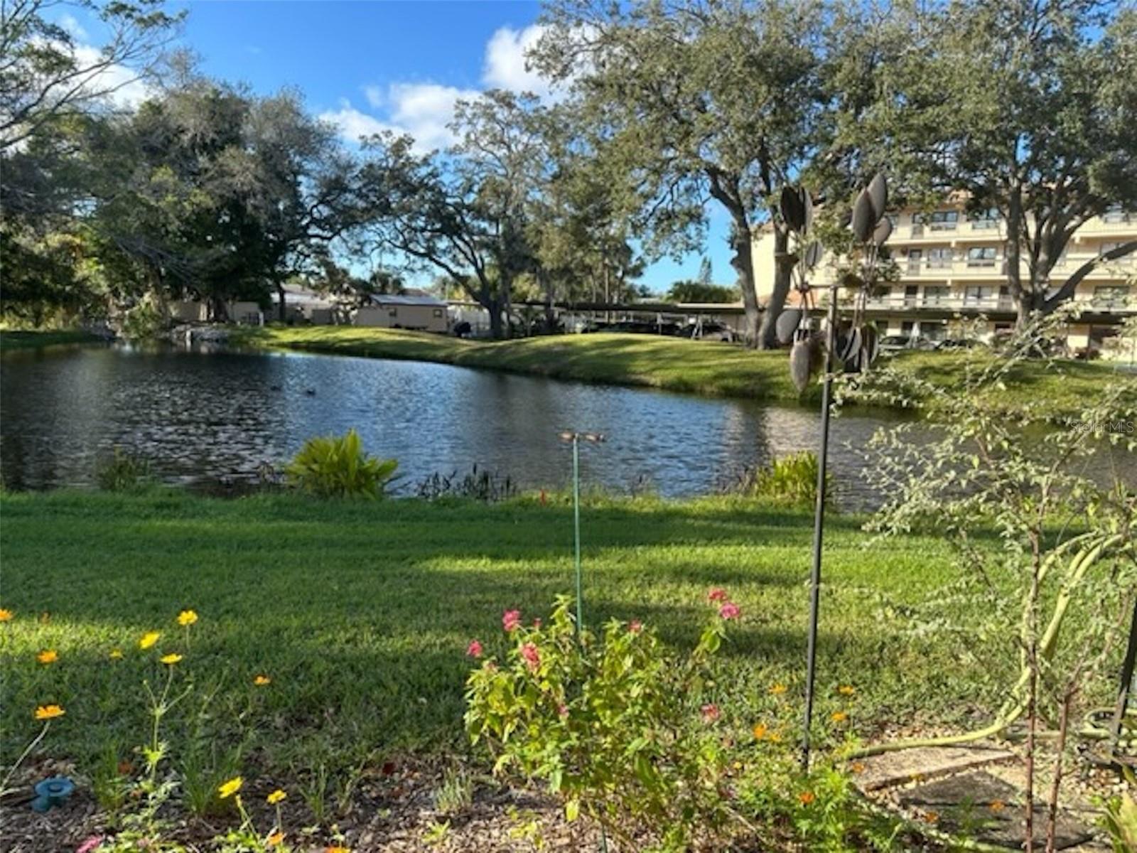 390 301 BLVD W #21A