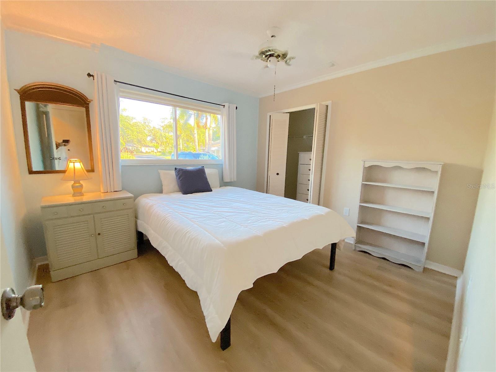 390 301 BLVD W #21A