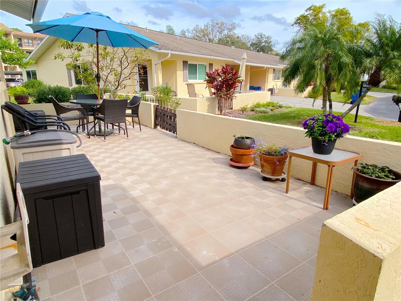 390 301 BLVD W #21A