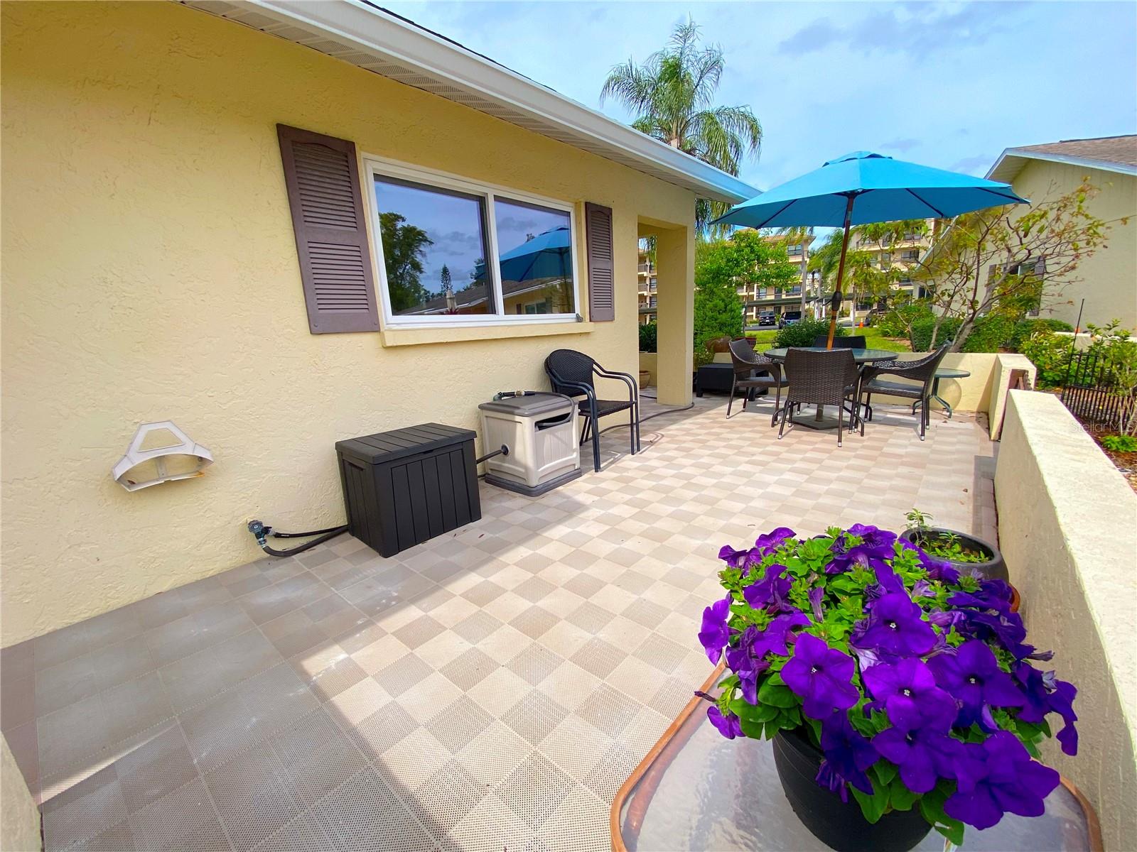 390 301 BLVD W #21A