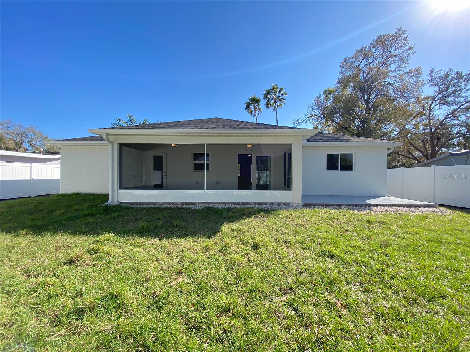 3887 HAWKEYE CIR