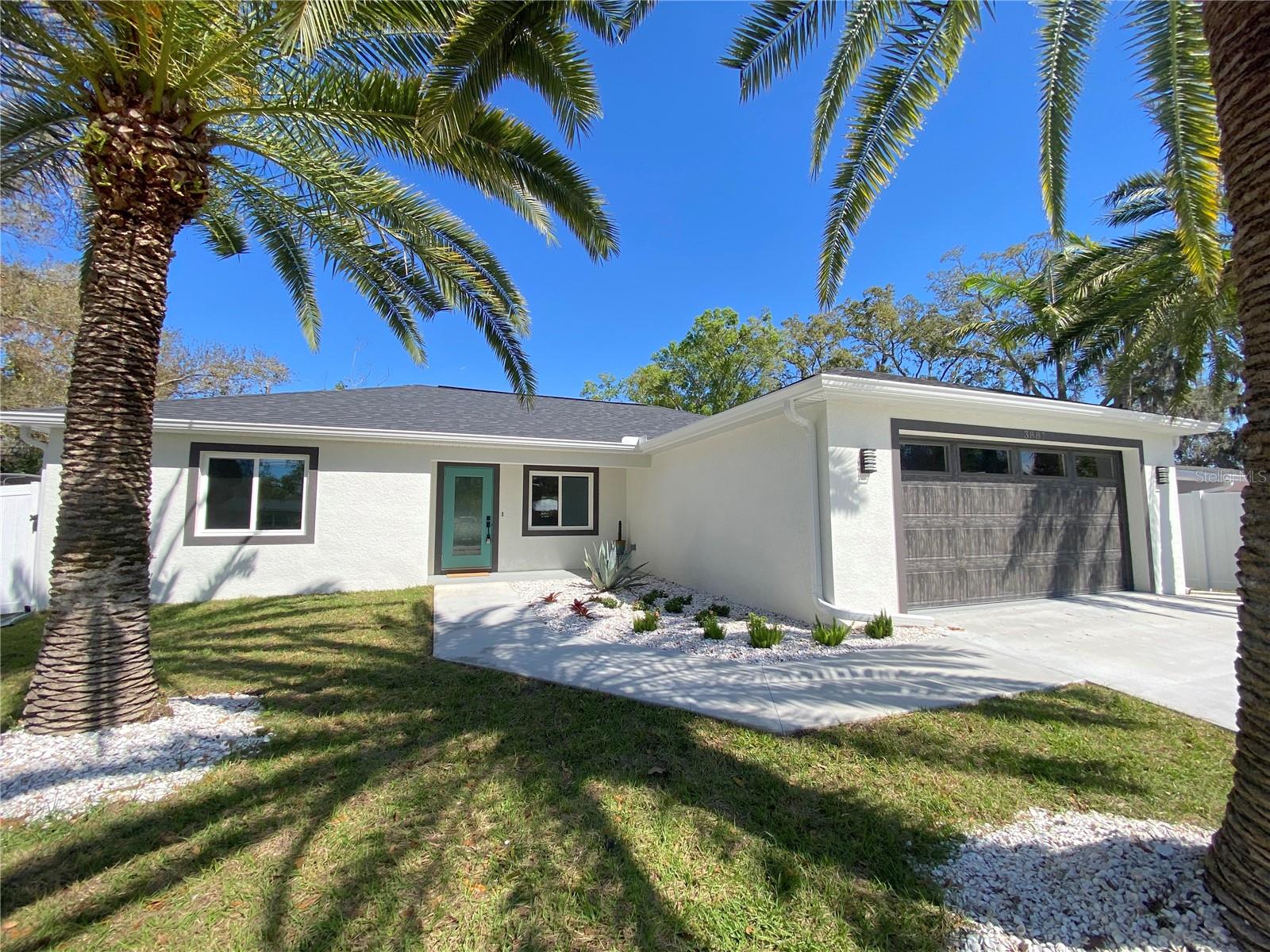 3887 HAWKEYE CIR