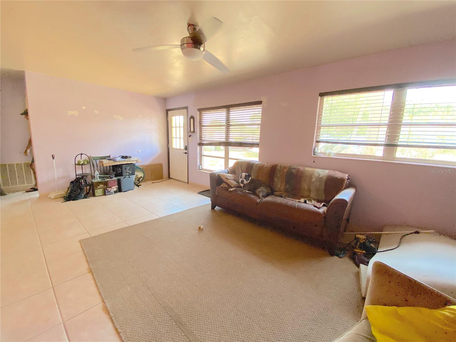 3864 HAWKEYE CIR