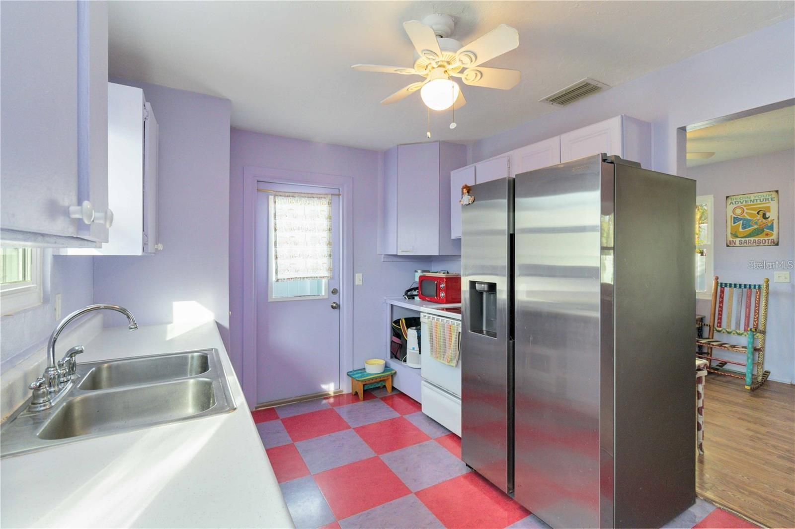 1810 MOVA ST