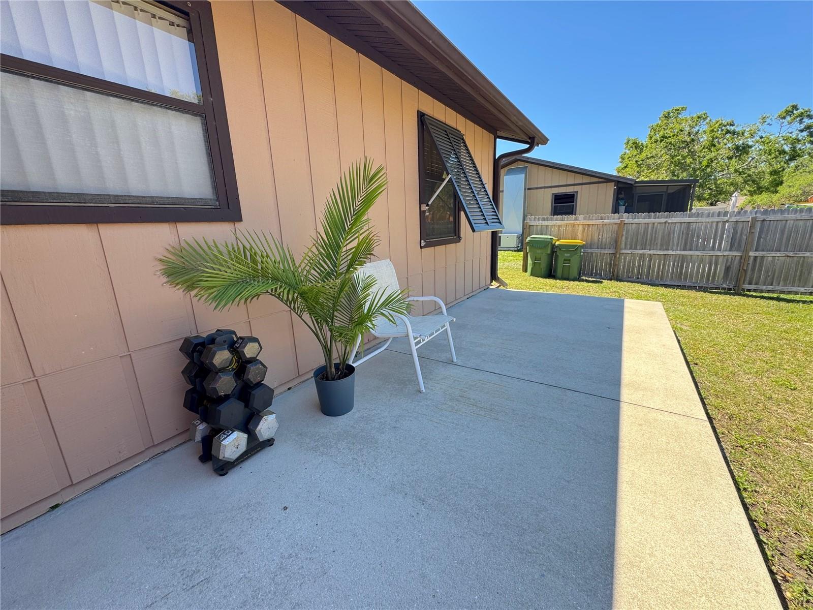 452 N JEFFERSON AVE #117
