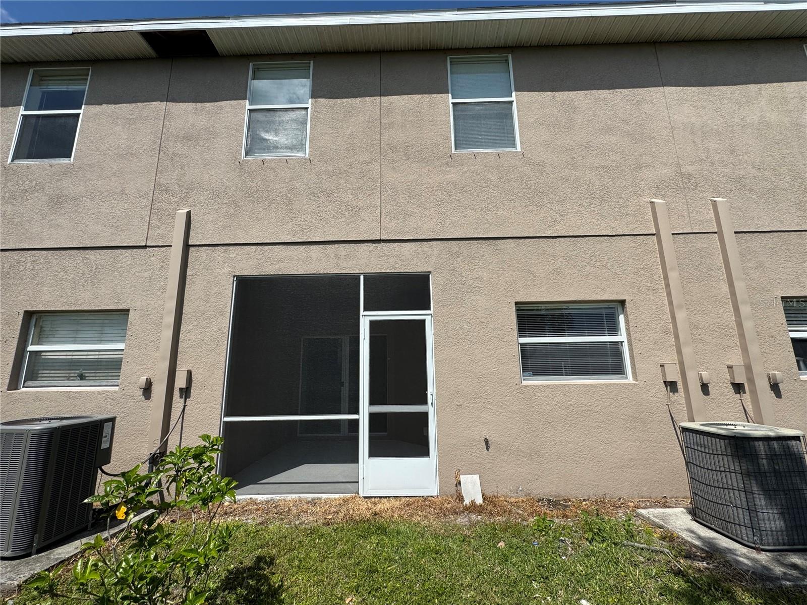 1390 GRANTHAM DR