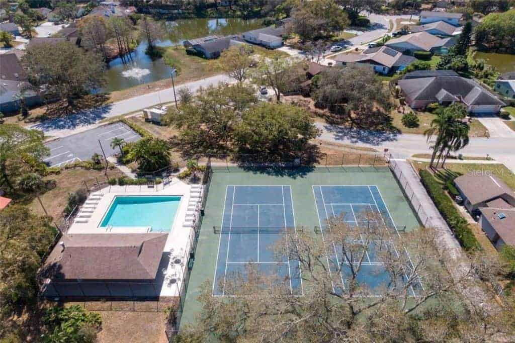 4811 79TH AVENUE PLZ E