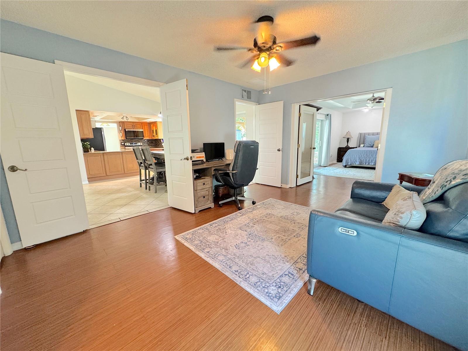 4811 79TH AVENUE PLZ E