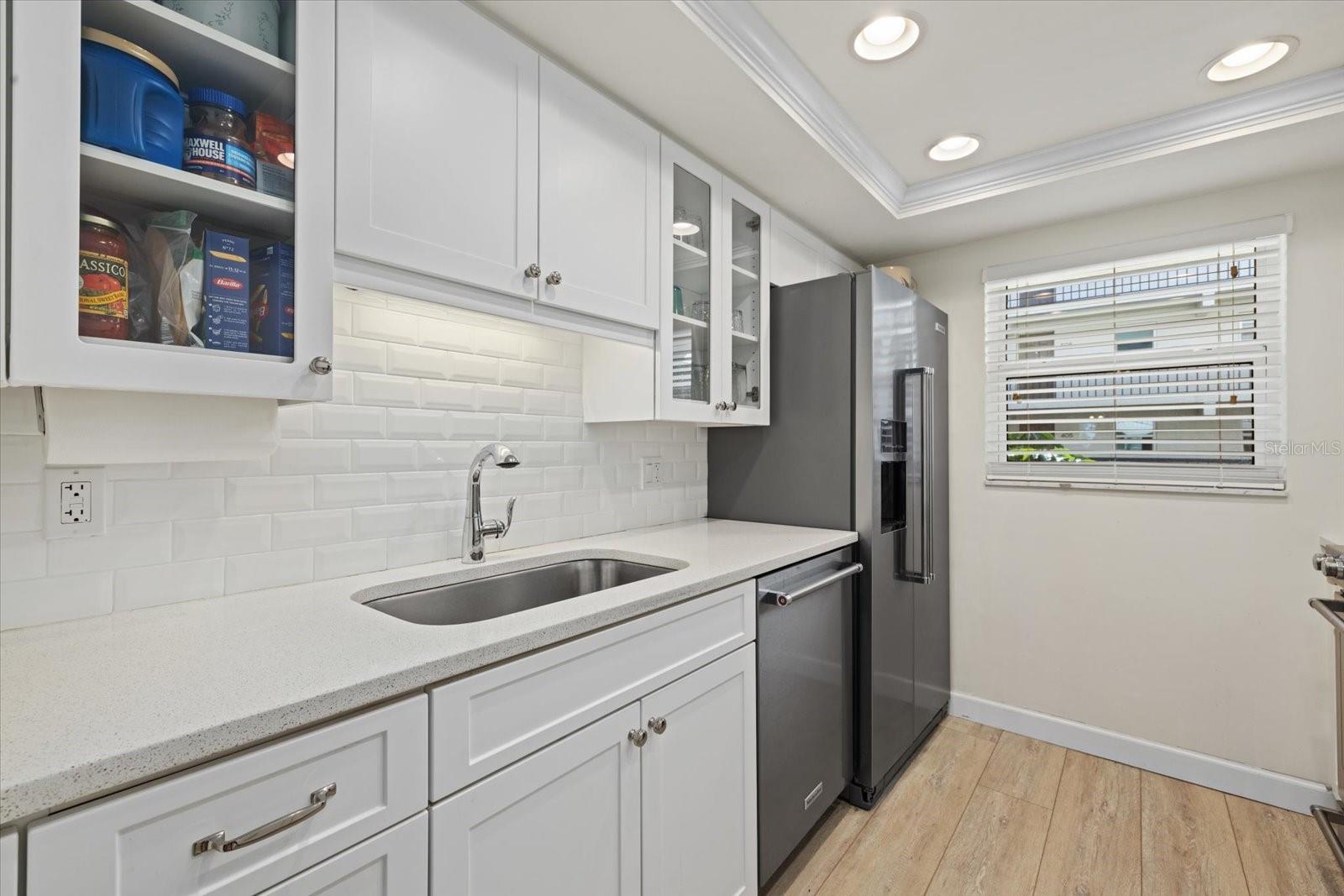 3240 GULF OF MEXICO DR #B402