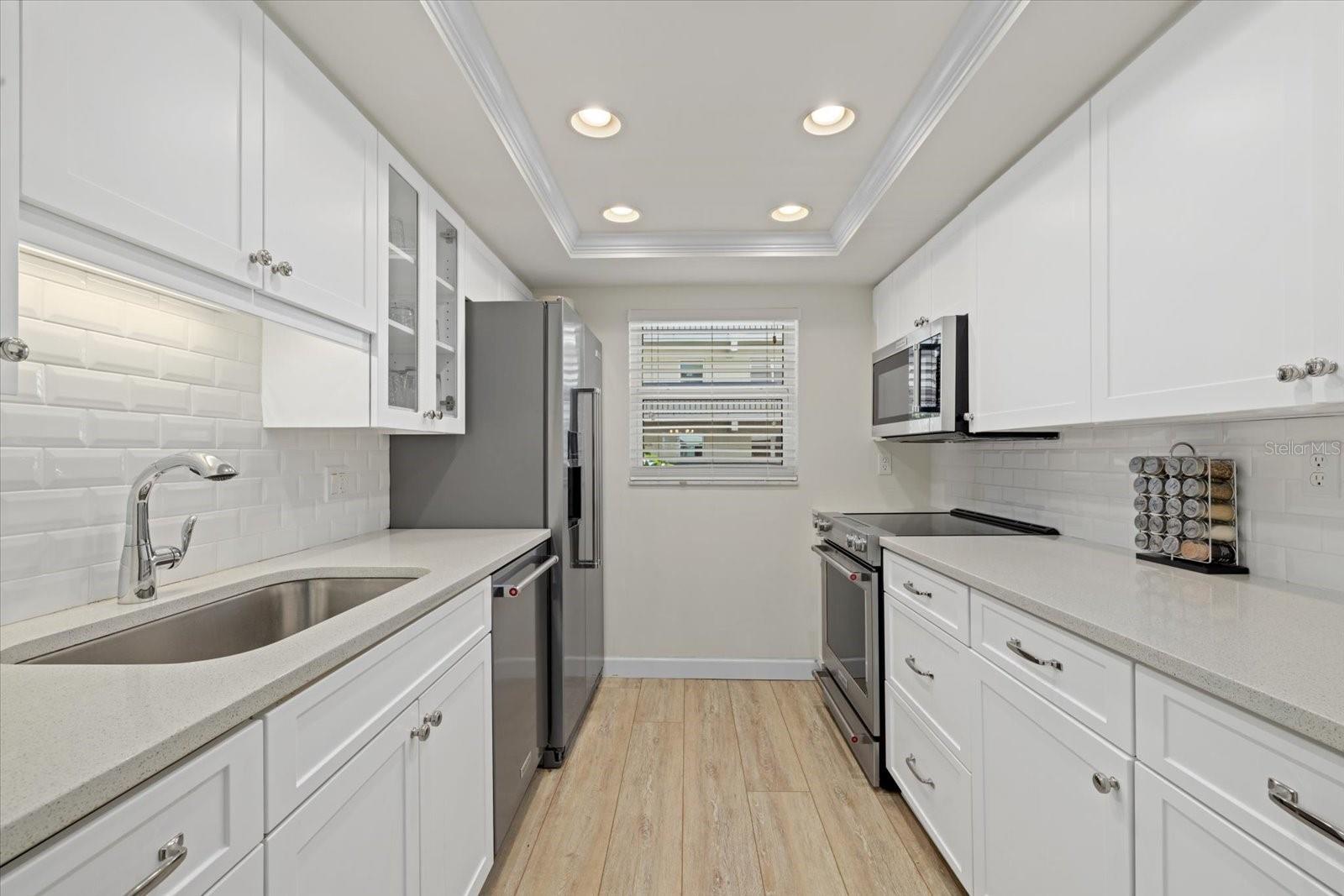 3240 GULF OF MEXICO DR #B402