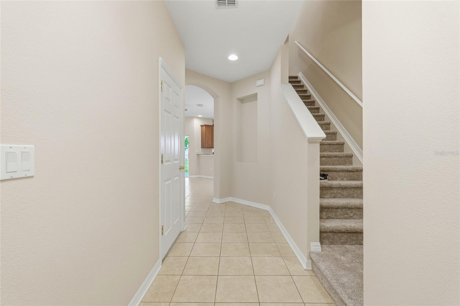 1386 GRANTHAM DR