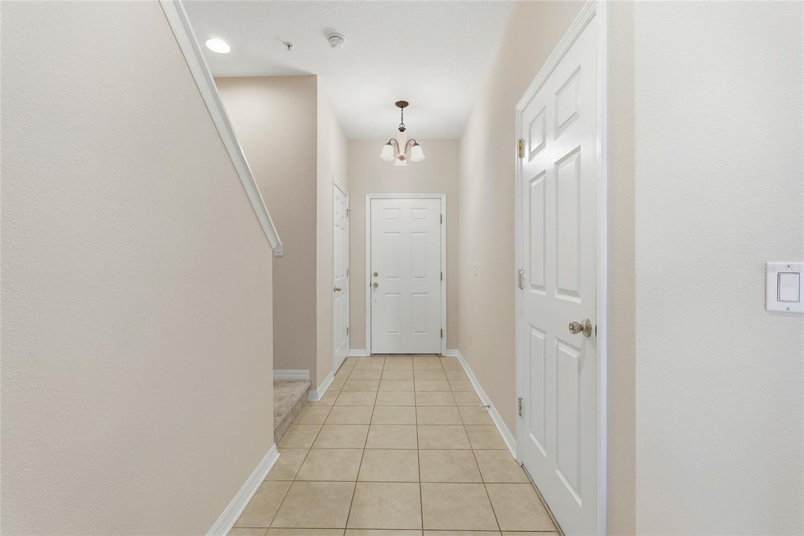 1386 GRANTHAM DR