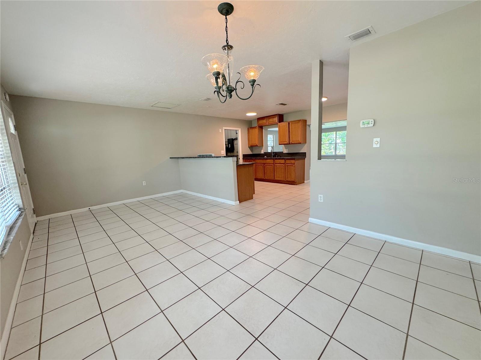 3883 HAWKEYE CIR