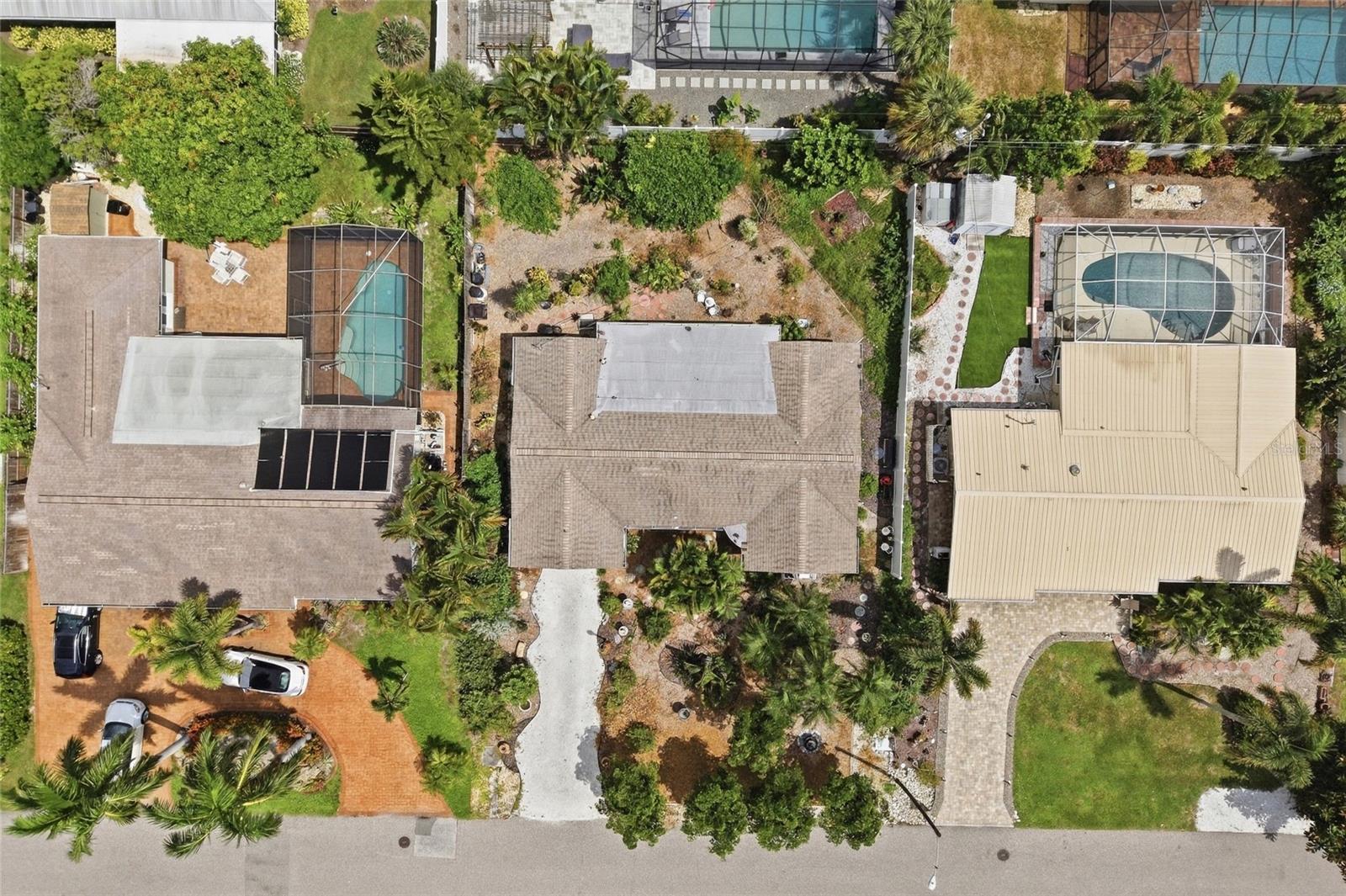 437 BEACH PARK BLVD