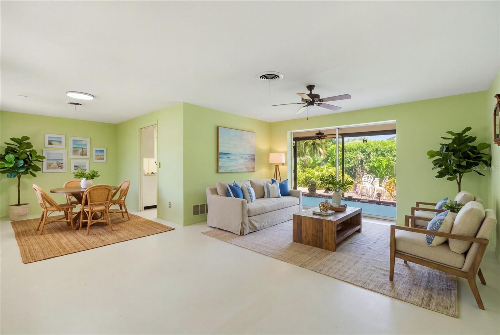 437 BEACH PARK BLVD