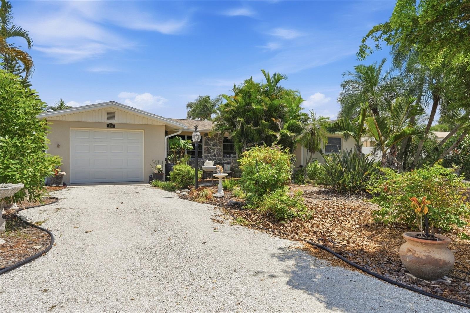 437 BEACH PARK BLVD