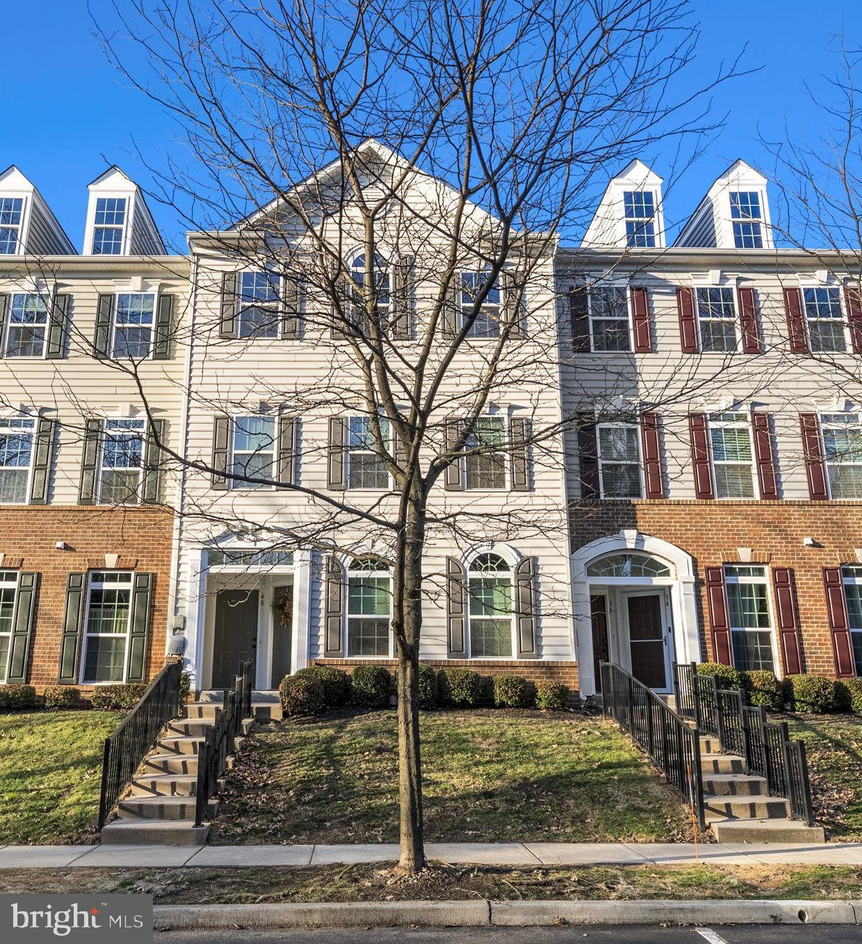 40 EAGLE LANE