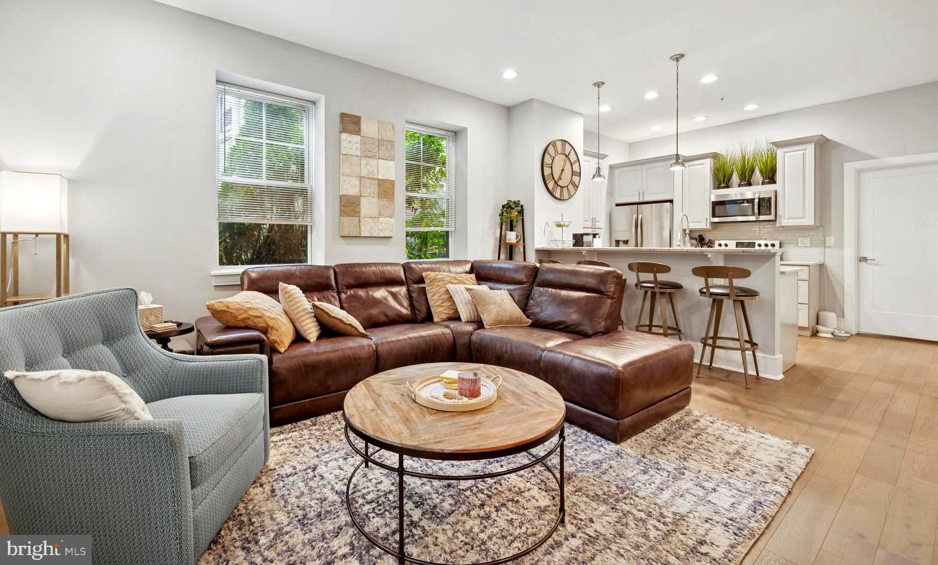 537 APPLE STREET 103