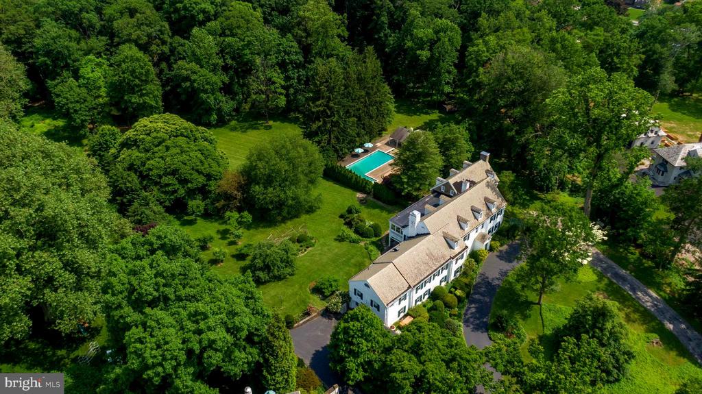 1118 INDIAN CREEK RD