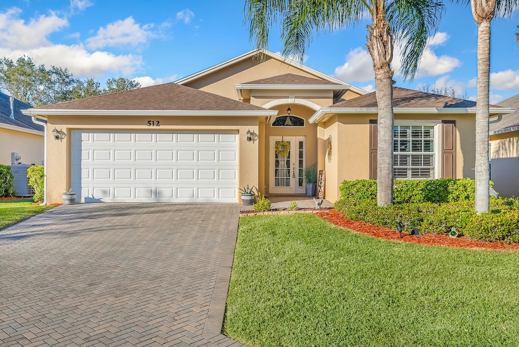 512 Calamondin Way SW