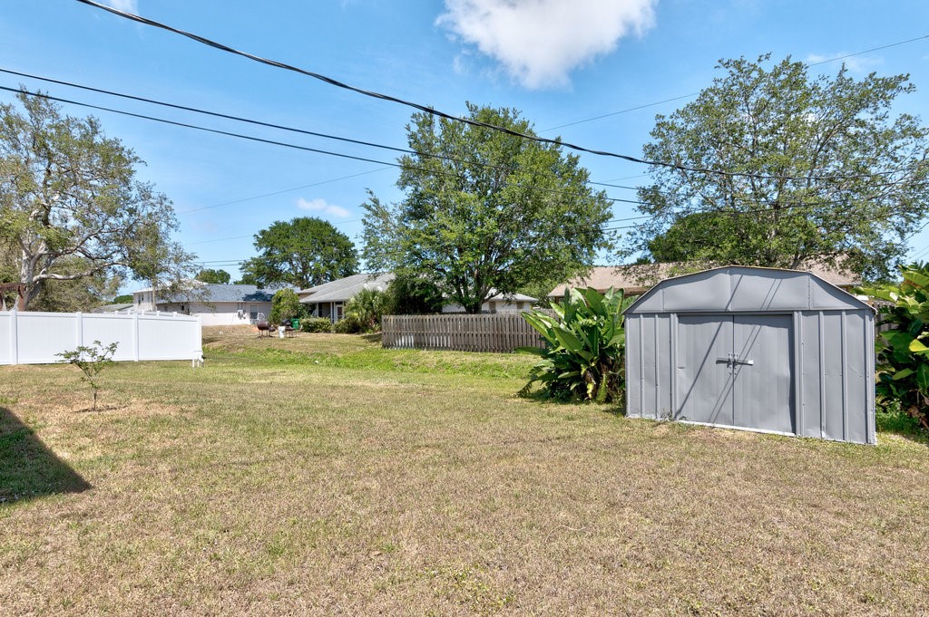 813 Roseland Road