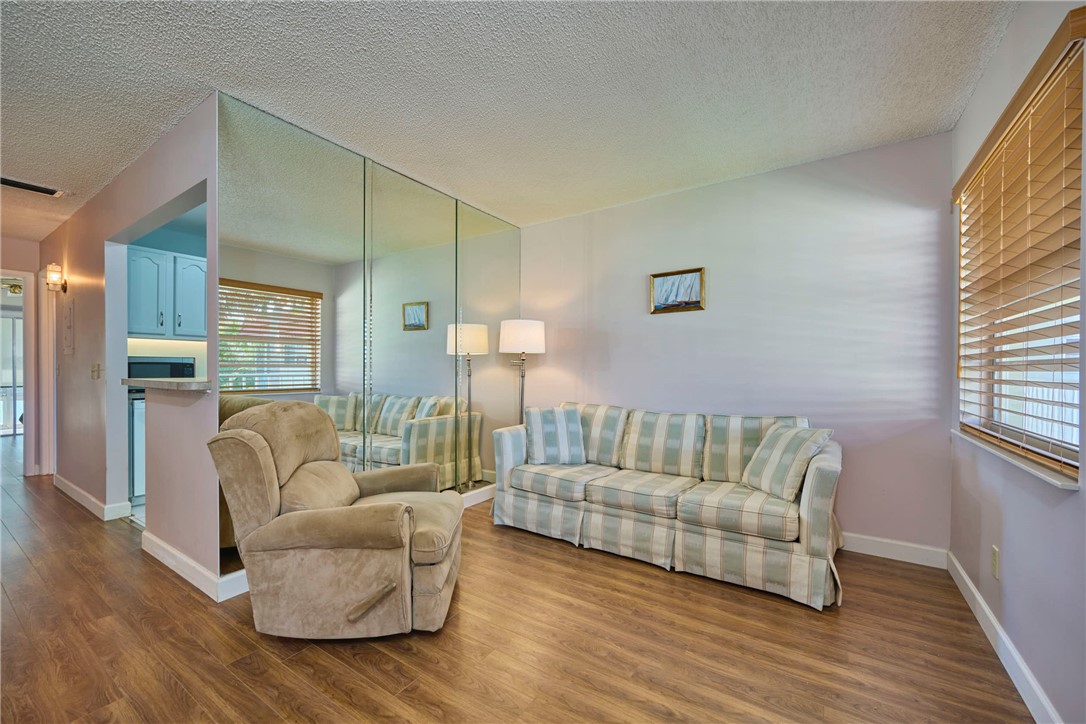 33 Vista Gardens Trail 204