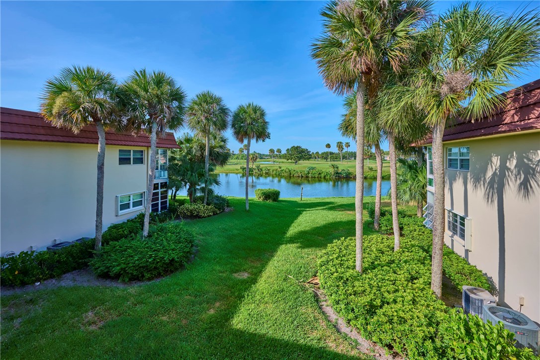 33 Vista Gardens Trail 204