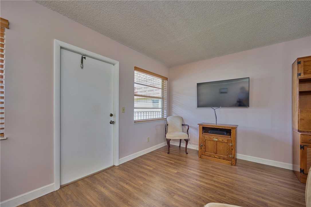 33 Vista Gardens Trail 204