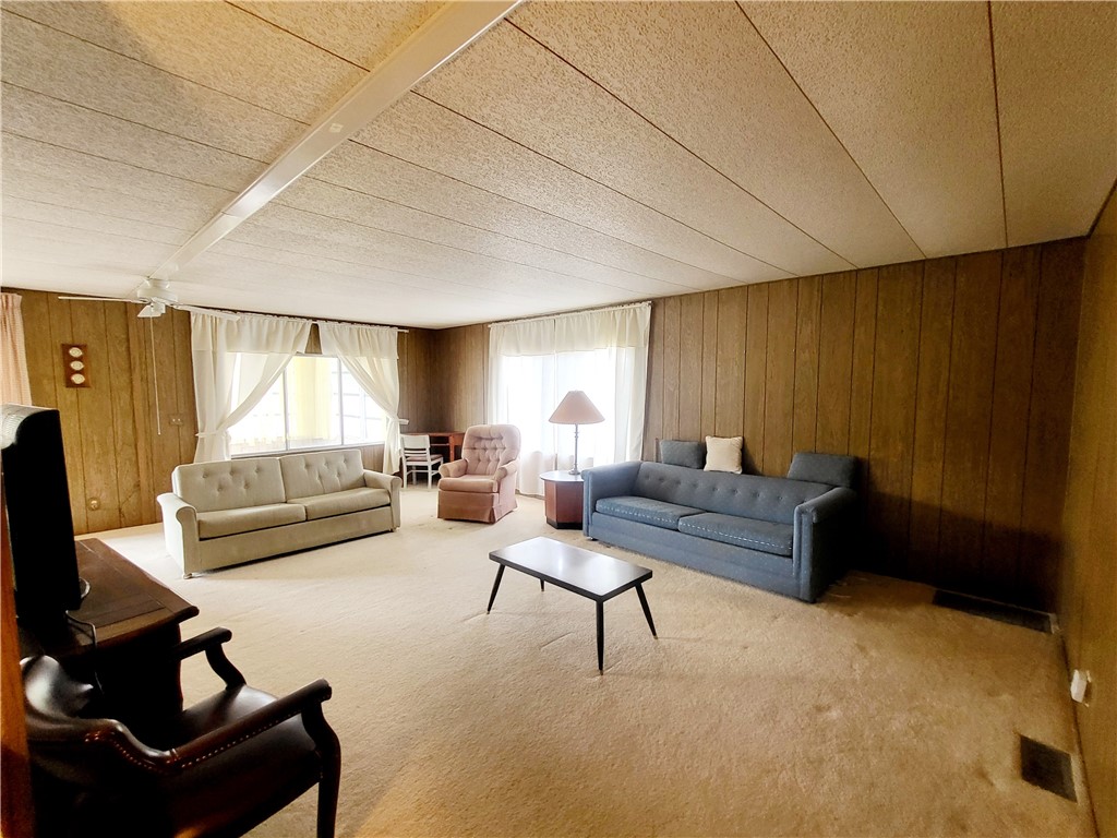 426 Barefoot Boulevard