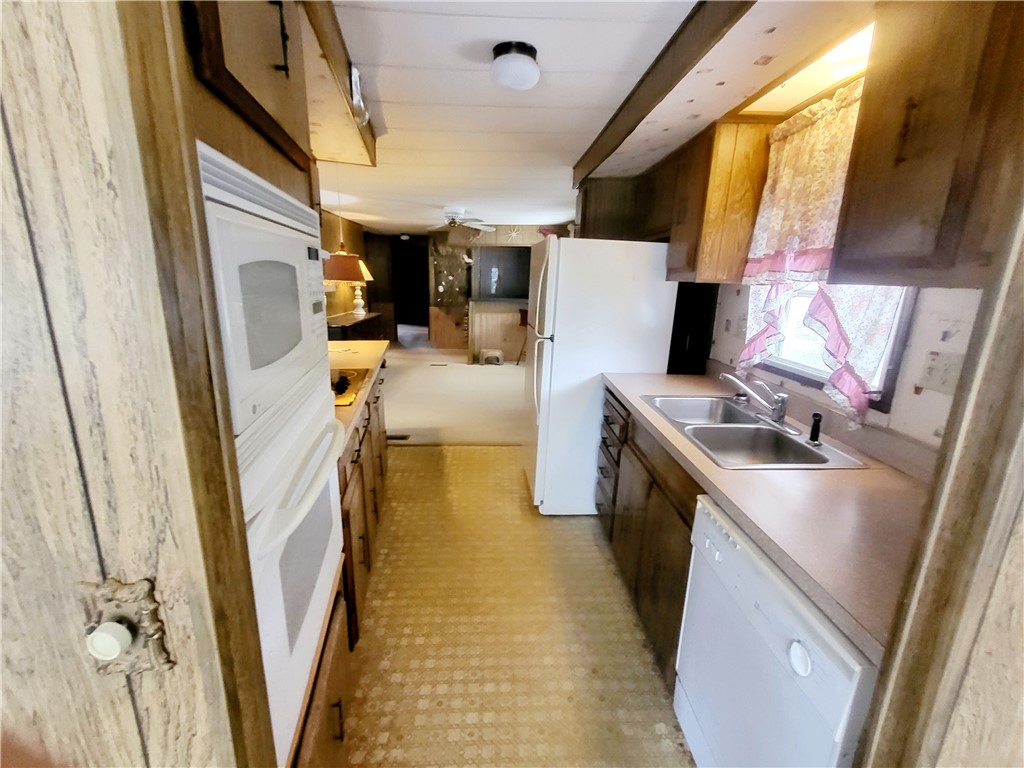 426 Barefoot Boulevard