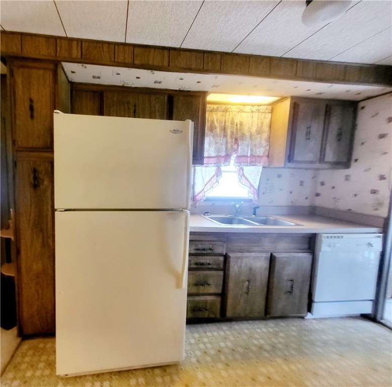 426 Barefoot Boulevard