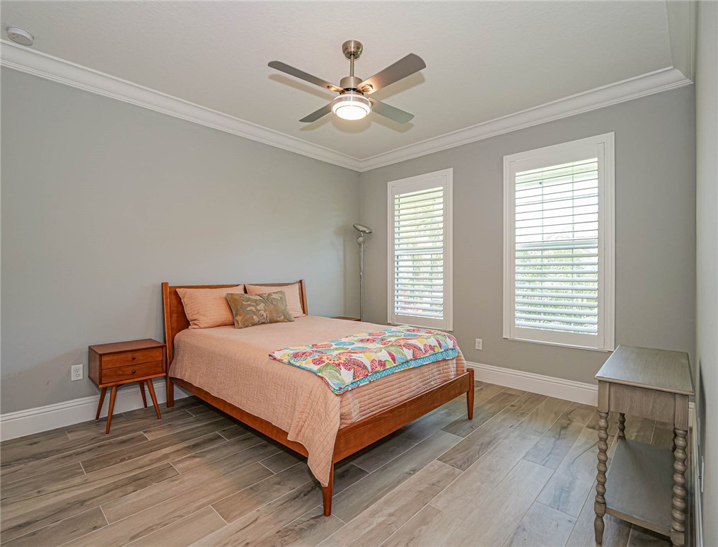 1215 Admirals Walk