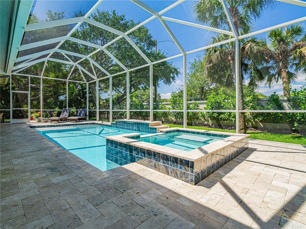 1215 Admirals Walk
