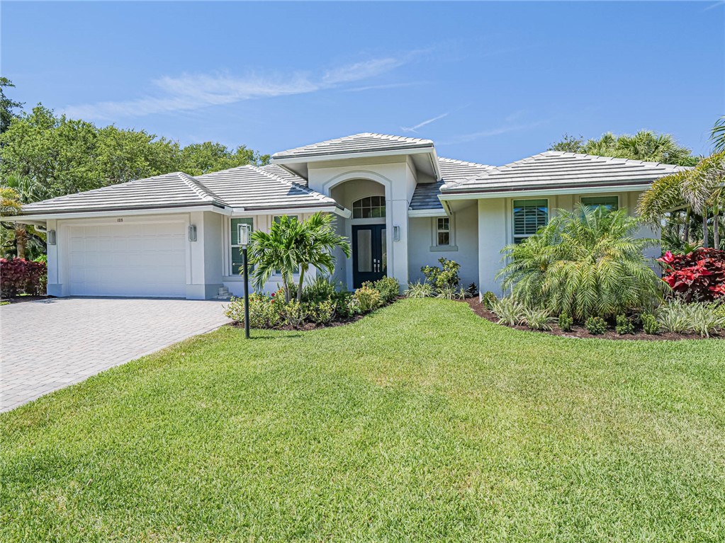 1215 Admirals Walk